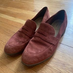 Clarks Women's ”Trish Rose” Slip-On Penny Loafers - Mahogany Suede~Size 10